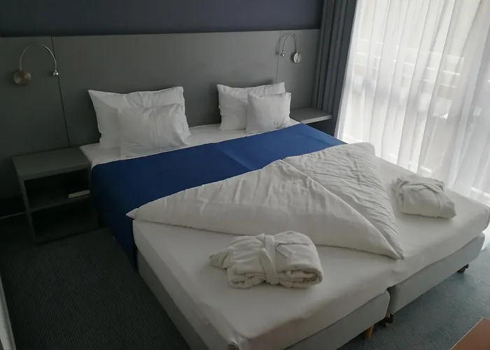Hotel Yacht Wellness & Business