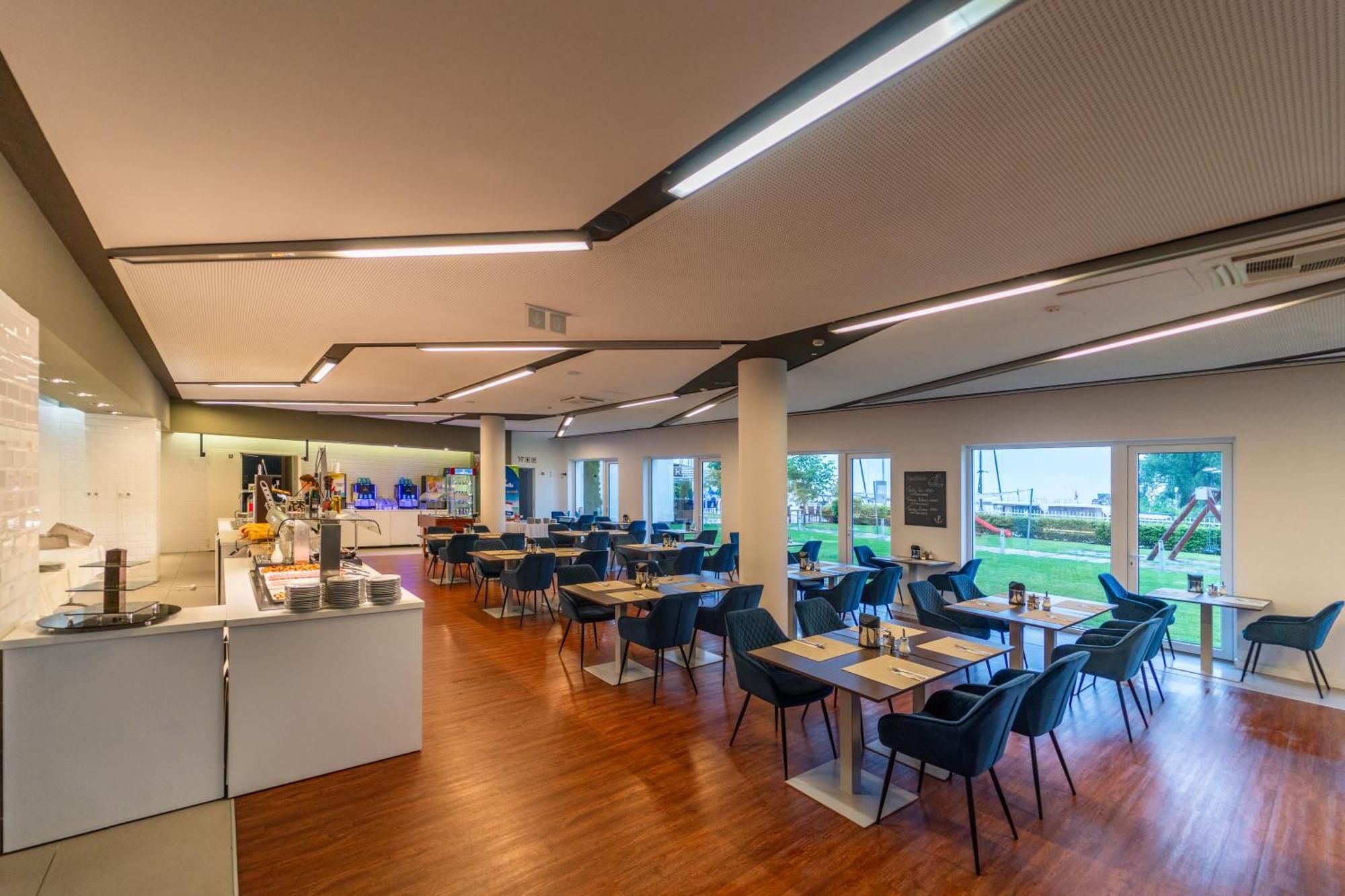 Hotel Yacht Wellness & Business Siófok