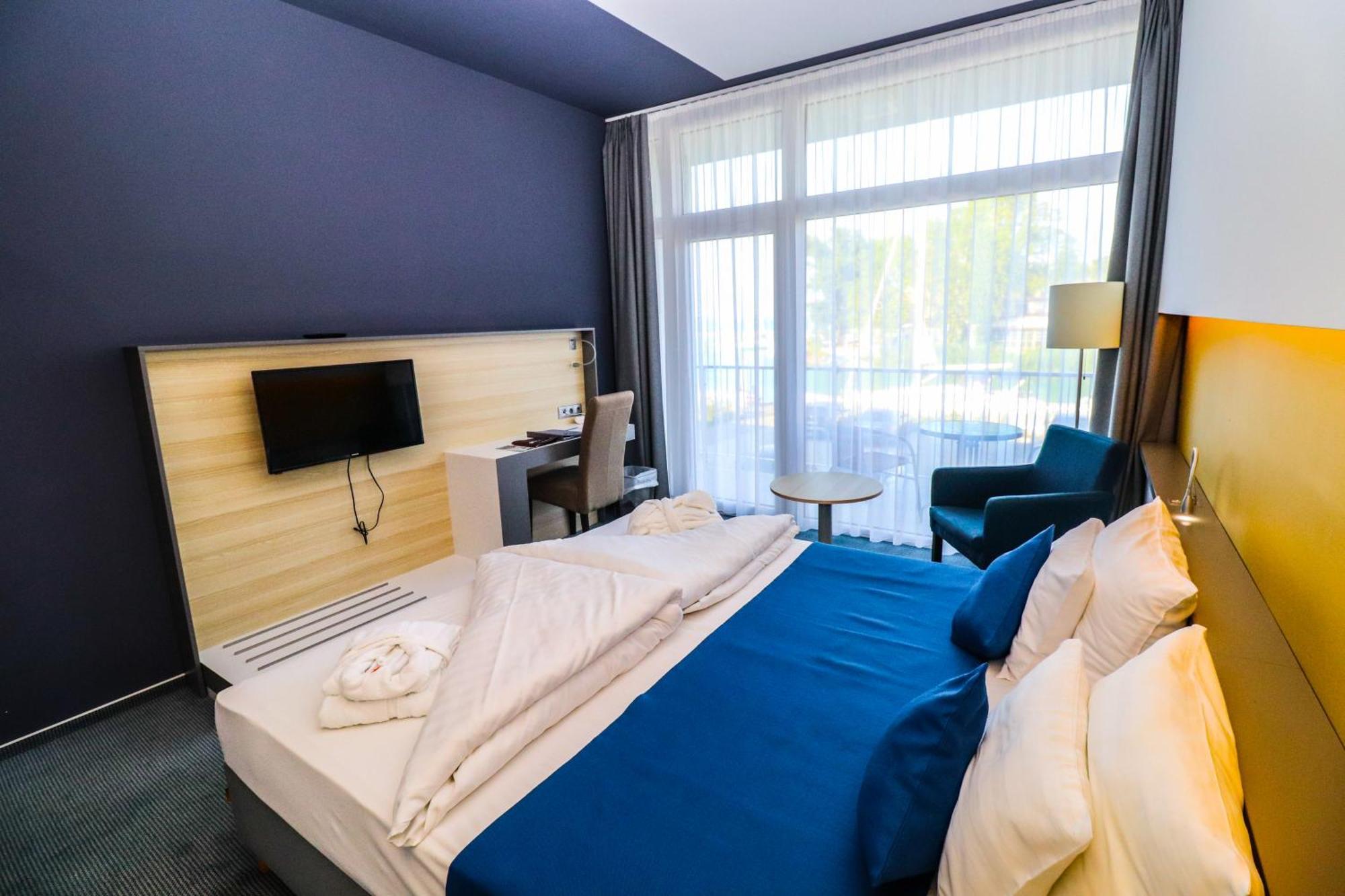 Yacht Wellness & Business Siofok