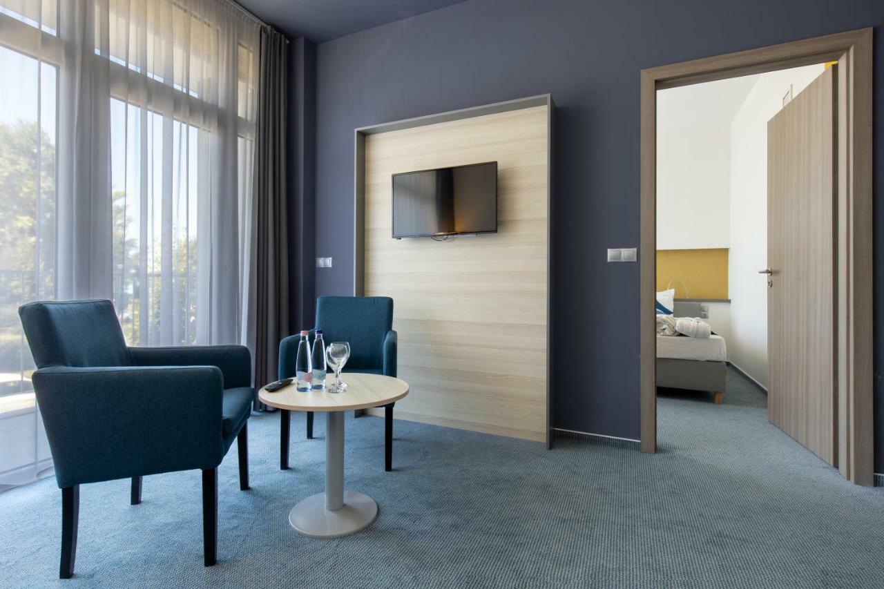 Hotel Yacht Wellness & Business 4*
