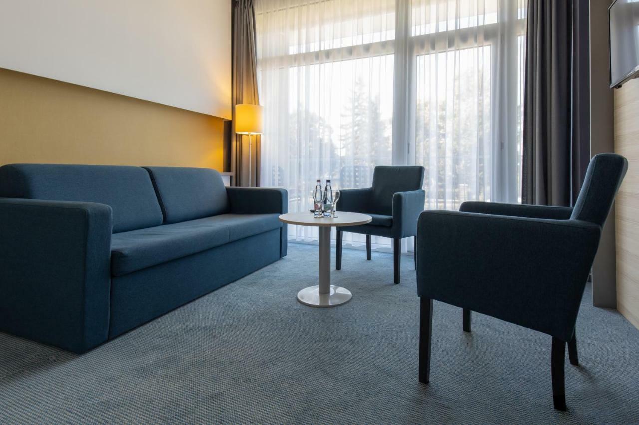 Hotel Yacht Wellness & Business 4*
