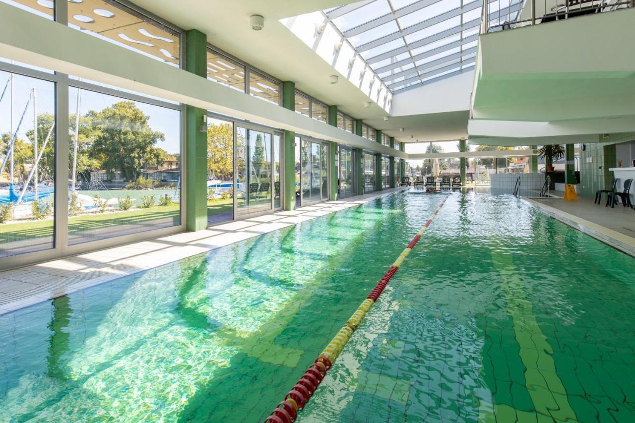 Yacht Wellness & Business 4* Siofok