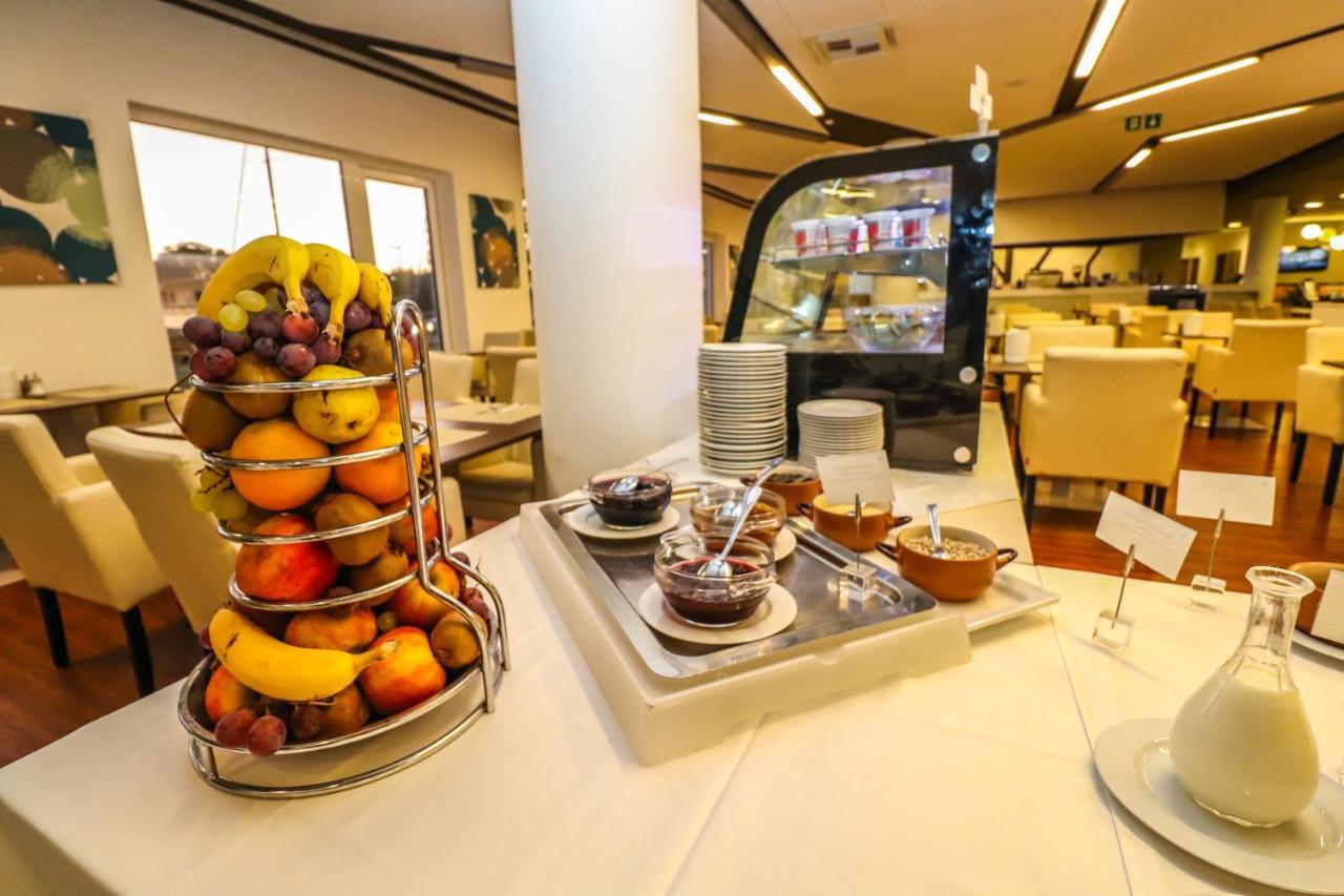 Hotel Yacht Wellness & Business 4*